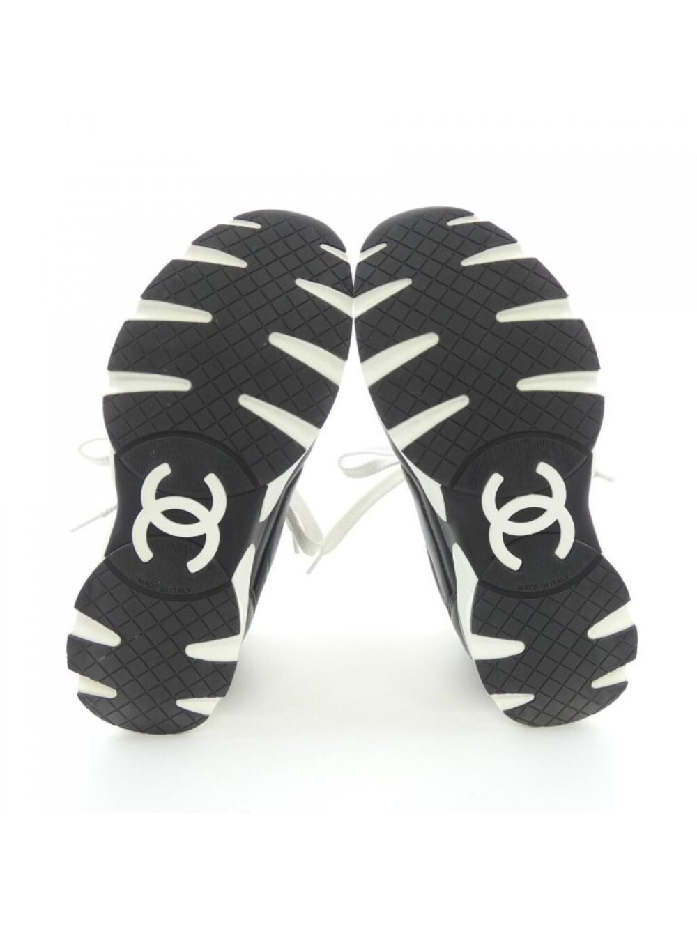Chanel Sneakers Black - Picture 4 of 7